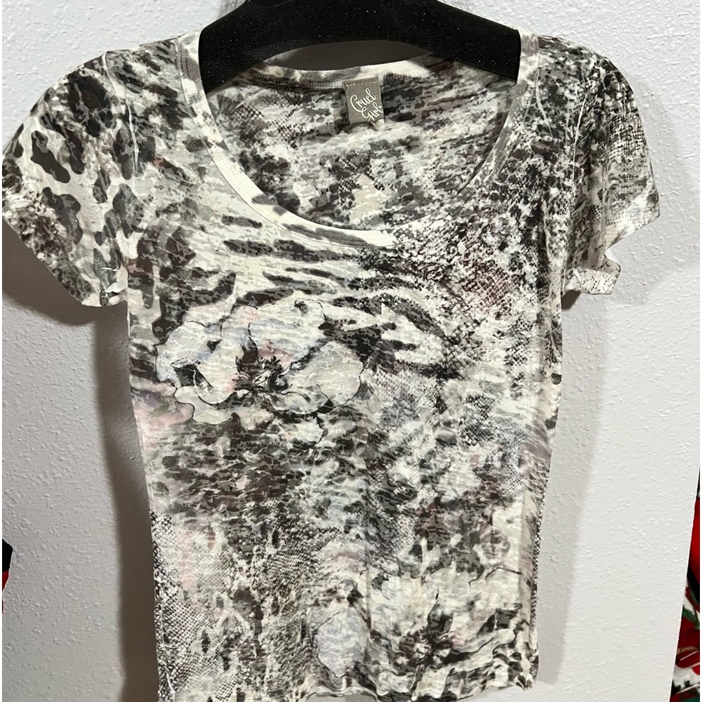Women’s T-shirt